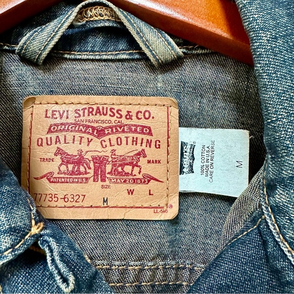 Levi’s Denim Jacket M - Picture 3 of 3